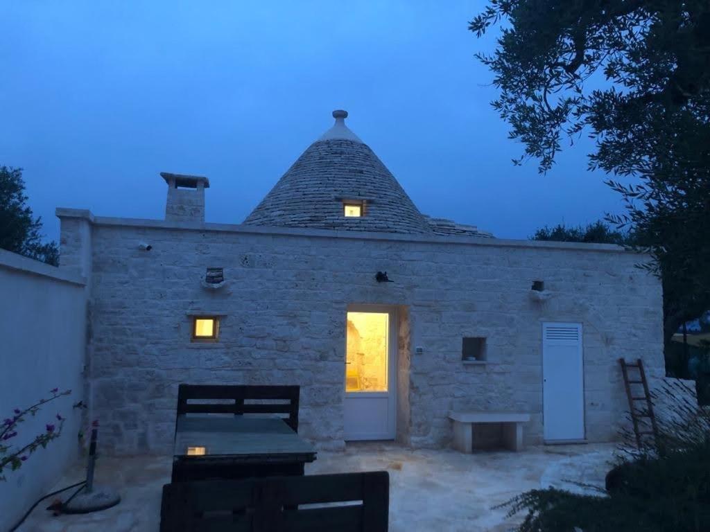 Apartament Trullo Dell' Edera Con Piscina Privata Alberobello Zewnętrze zdjęcie